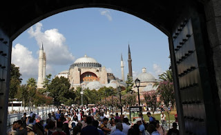 Muslim Turki Tuntut Hak Ibadah di Hagia Sophia