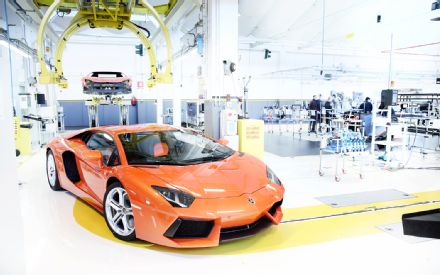 JK's Wing: Lamborghini to Drop Manual Transmissions