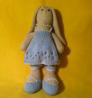 PATRON GRATIS CONEJA AMIGURUMI DE PUNTO 1532