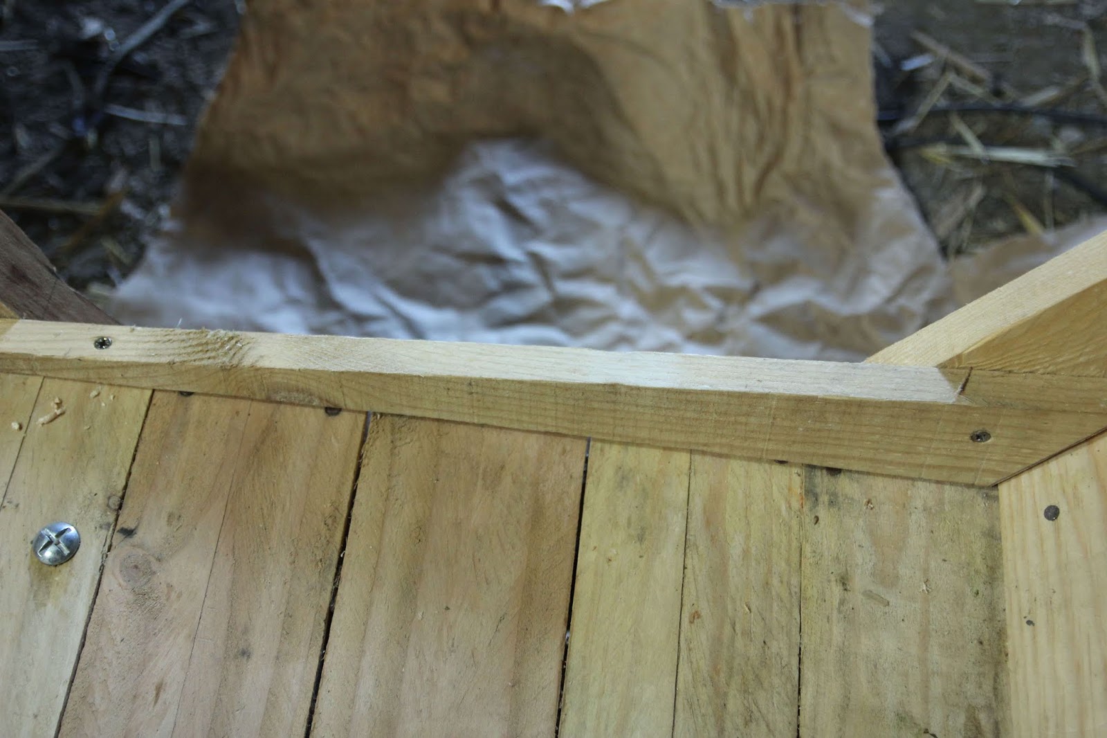 Wheelbarrow Rebuild Using Pallet Wood