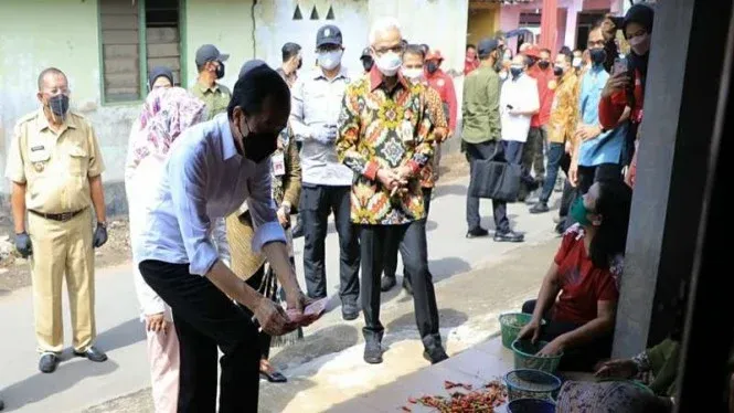 Alamak! Warga Desa di Klaten Sampai Lupa Sarapan Gegara Pengen Lihat Jokowi