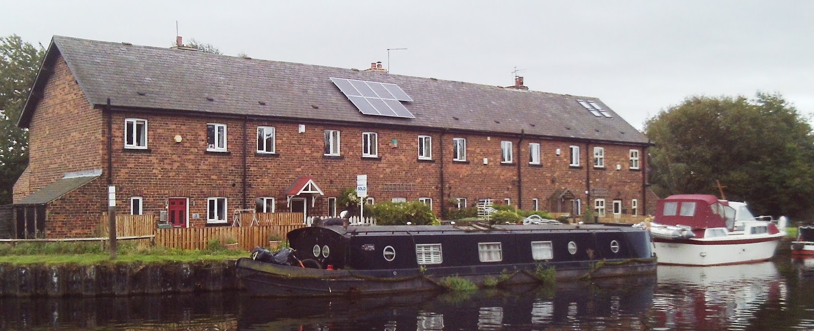 Walking The Peak Wakefield, Stanley Ferry, Bottom Boat, Lee Moor, Lofthouse, and Outwood