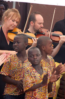 Koninklijk Vlaams Filharmonisch Orkest, Kinshasa, re-Mix, Filharmonie, Centre Saint-Joseph de Kermaria, Beta Mbonda