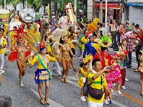 Brazilian-Okinawans on parade, Uchinanchu Taikai 2016