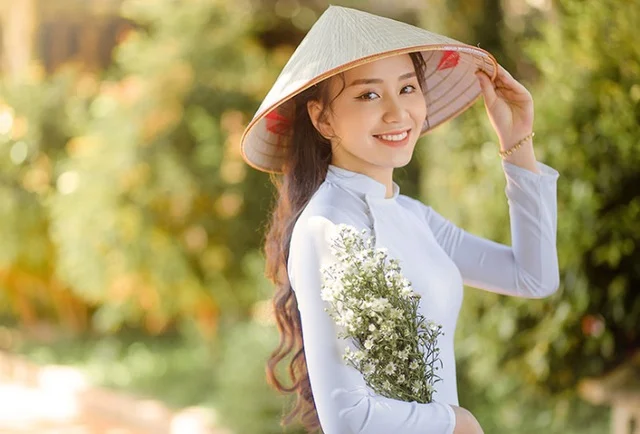 Nữ sinh Đắk Lắk “gây thương nhớ” với nét đẹp trong veo Nữ sinh Đắk Lắk “gây thương nhớ” với nét đẹp trong veo