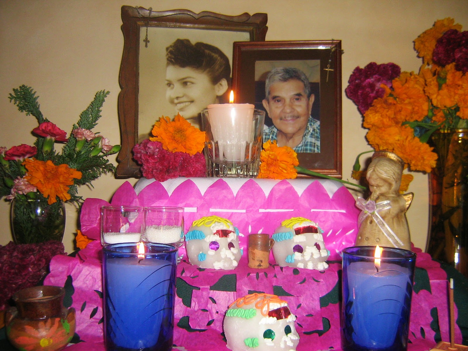 Por Todos Los Medios ¿Cómo se hace un altar de día de muertos? Por Todos Los Medios ¿Cómo se hace un altar de día de muertos?