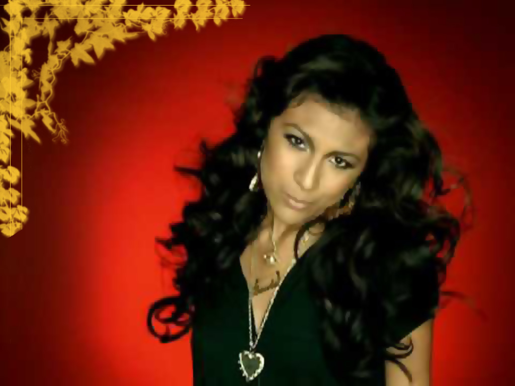Actors Images: Paula Deanda Wallpapers