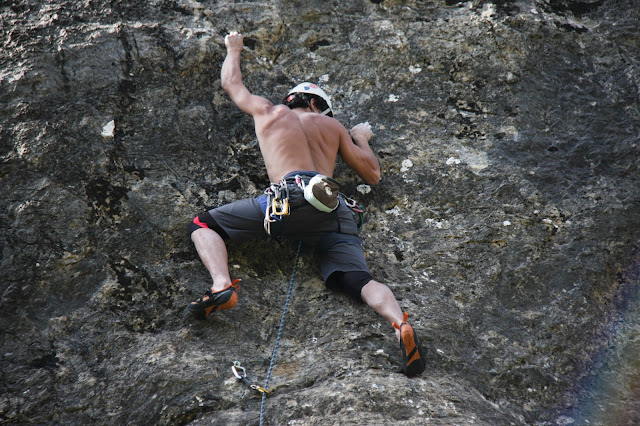  escalada falaise de moustarde