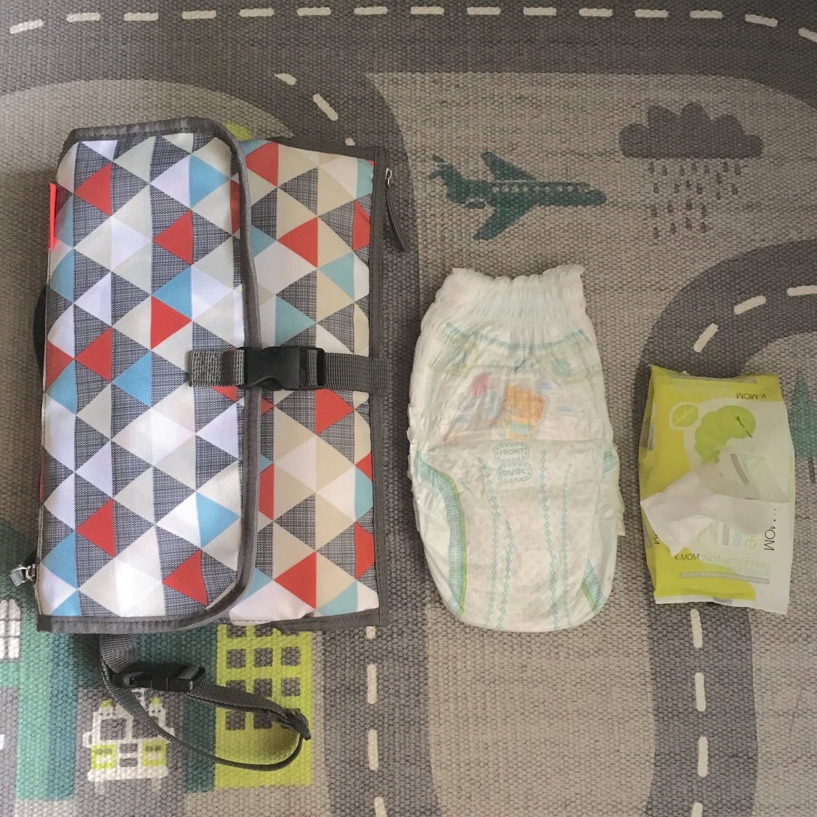 3 Tips To Survive An InFlight Diaper Change Starter Mama