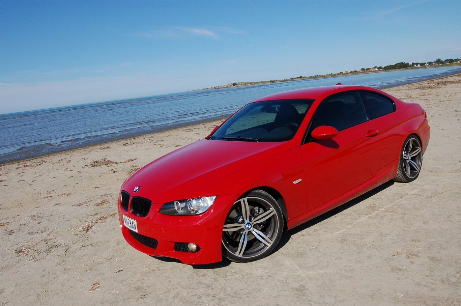 BMW m3 e92 красная