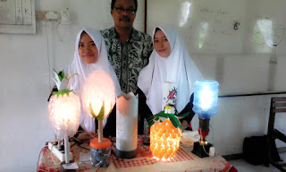 Lampu Lampion dari Barang Bekas Karya Siswa SMK Al-Irsyad Tegal