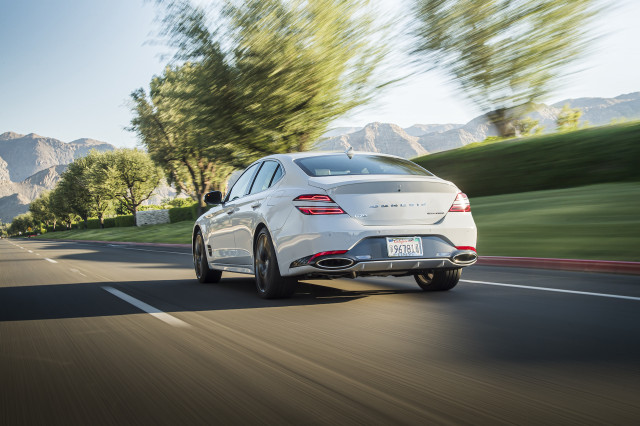 2022 Genesis G70 Review