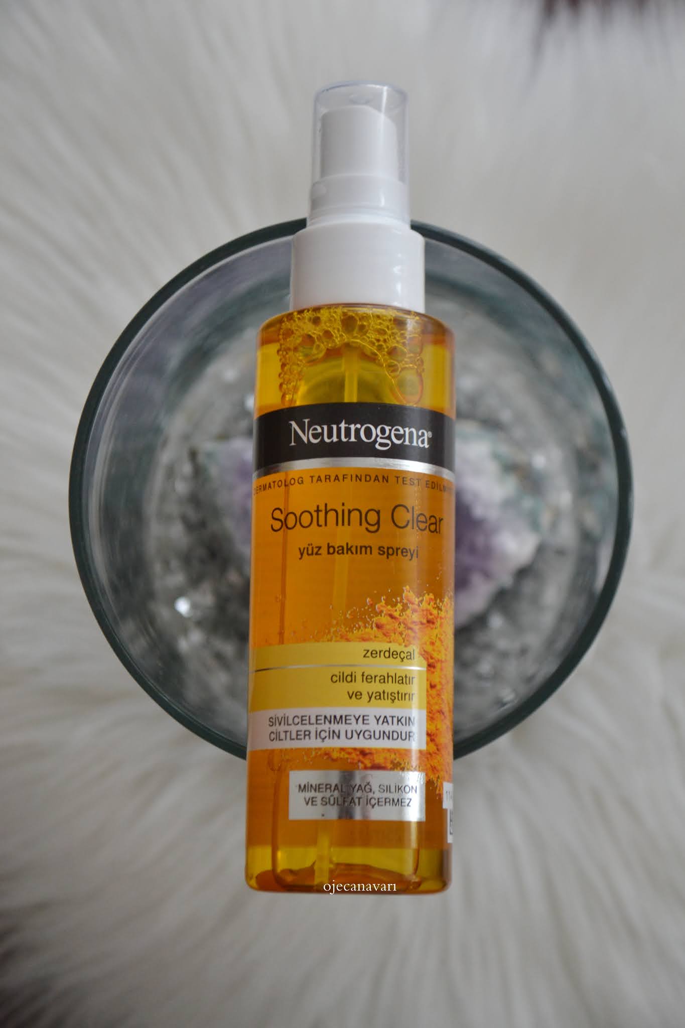 Neutrogena Soothing Clear Yuz Bakim Spreyi