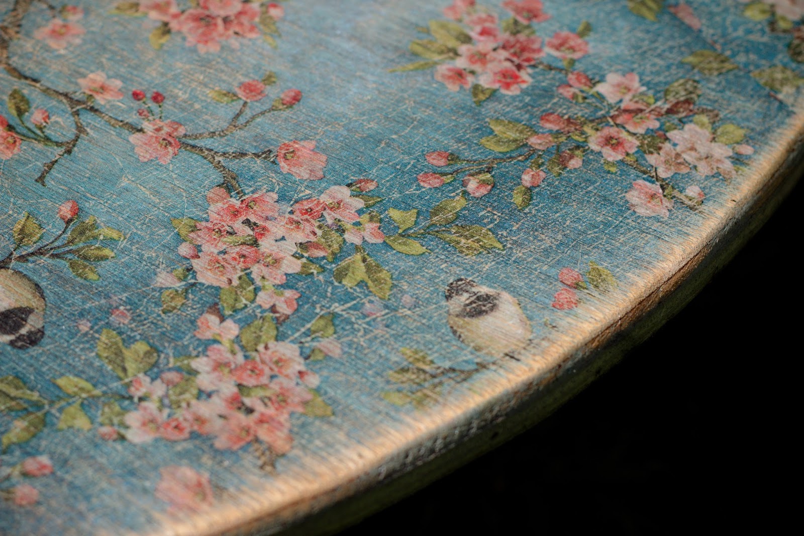 4 HOW TO DECOUPAGE ON WOOD WITH NAPKINS