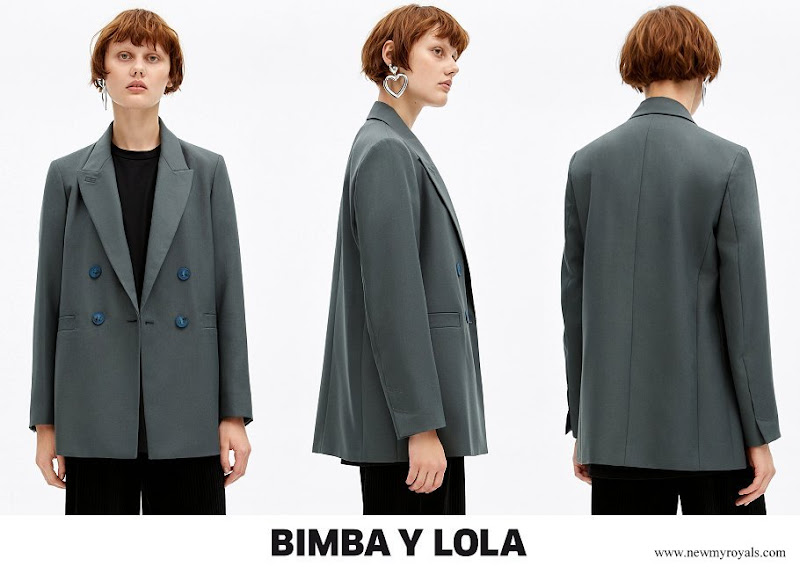 Queen Letizia wore BIMBA Y LOLA Talla blazer in Oliva