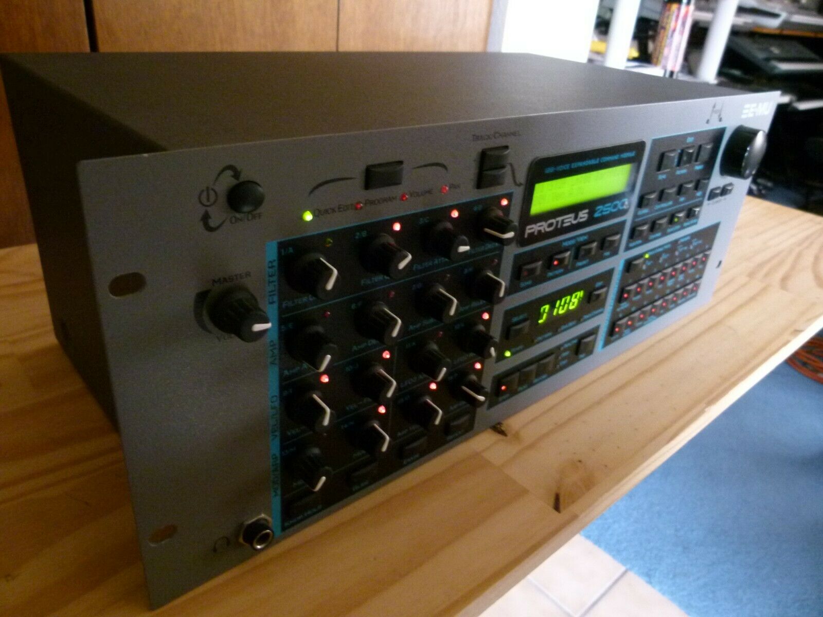 MATRIXSYNTH: E-mu Proteus 2500 Rack Synth