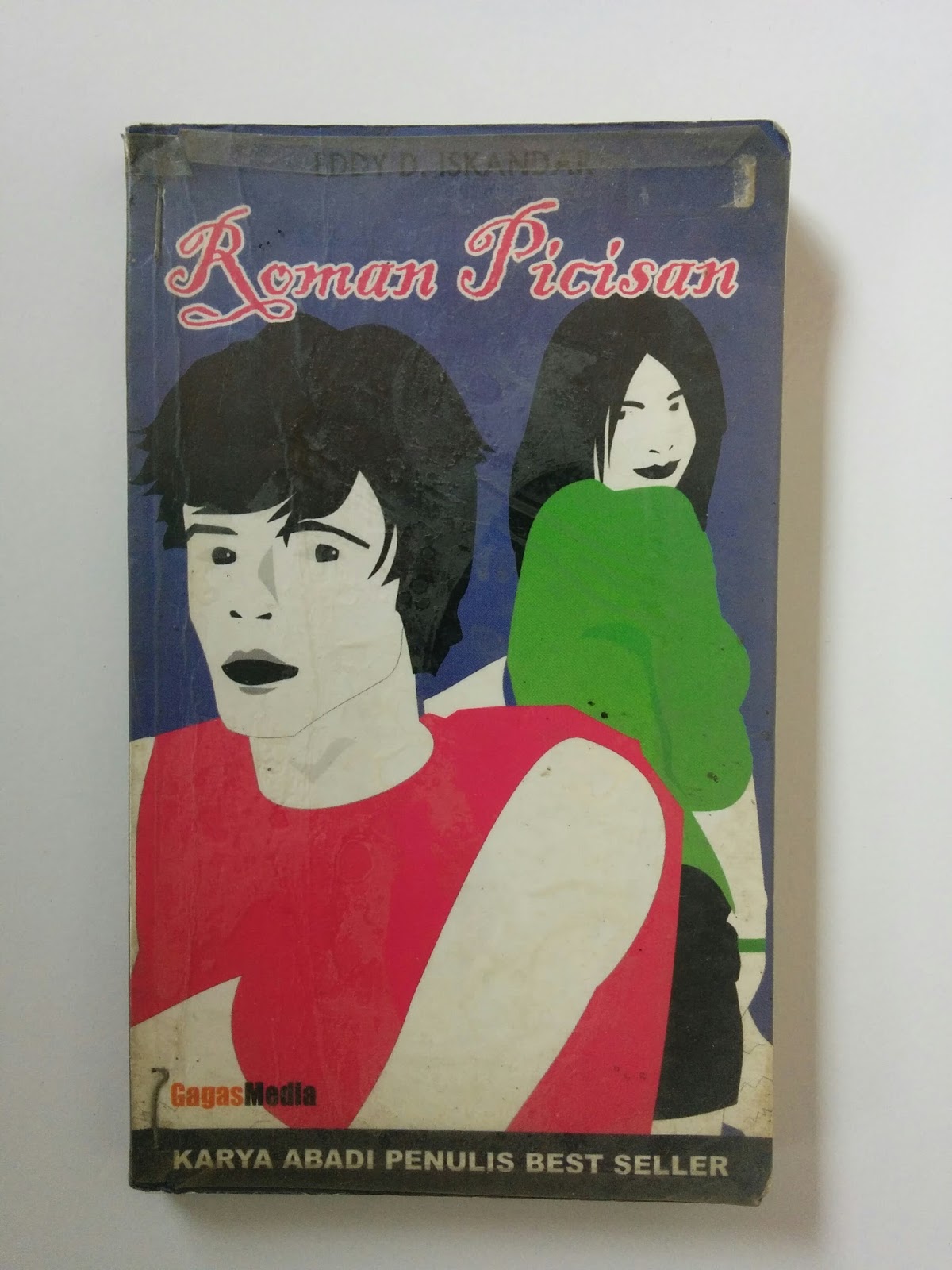Resensi Novel Roman Picisan Perangkat Sekolah