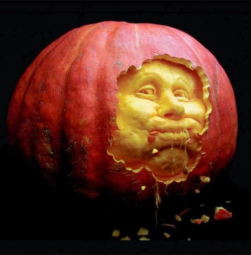 11-Halloween-The-Pumpkins-Villafane-Studios-Ray-Villafane-Sculpting-www-designstack-co