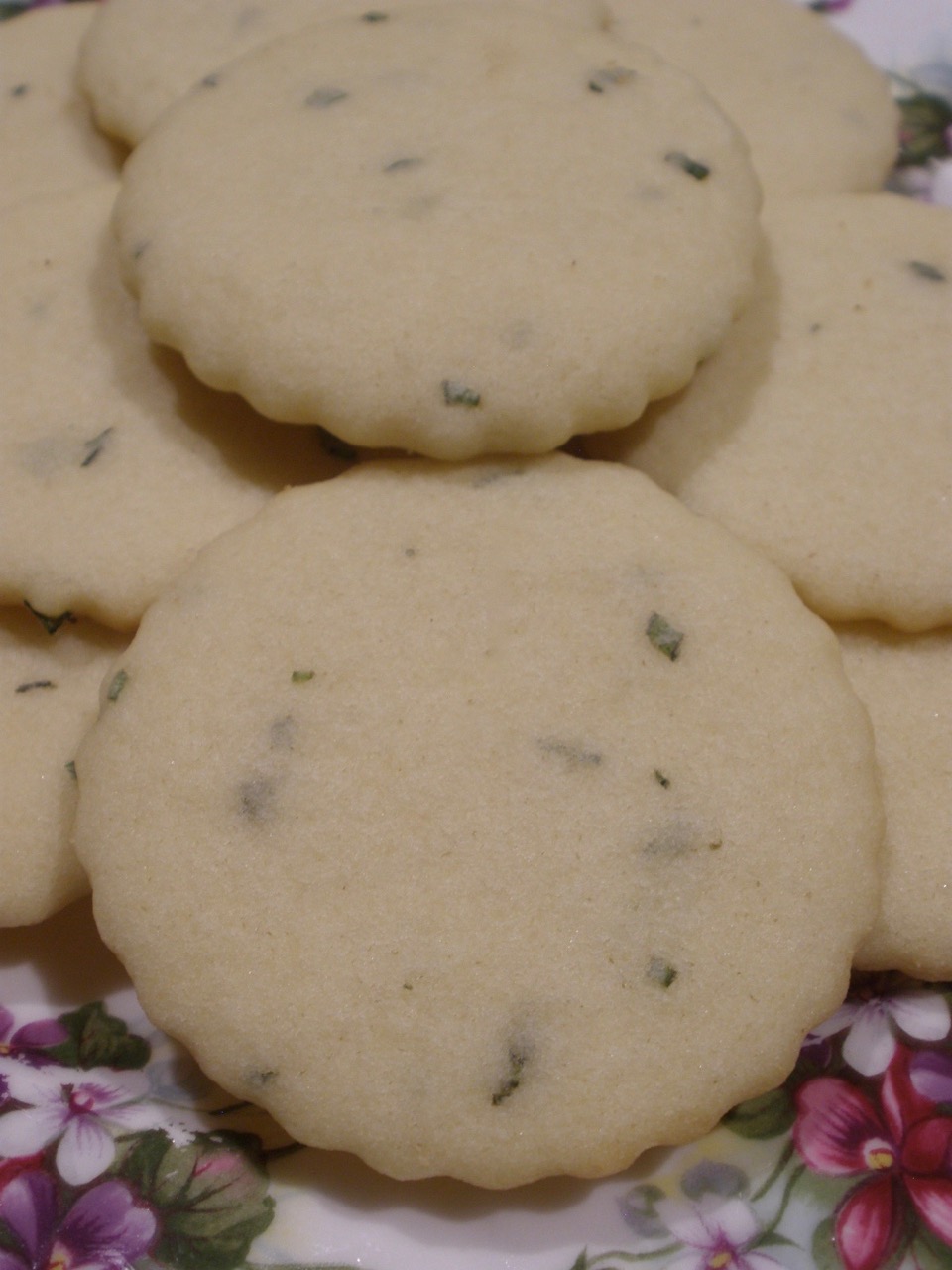 the half cut cook Remembrance Cookies