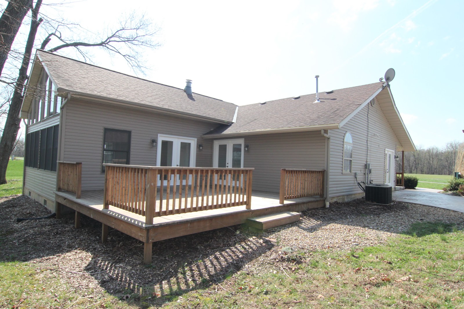 Central Illinois Lake Homes 12720 Soaring Eagle Lane, Plainview, IL 62685 Lake Catatoga Home