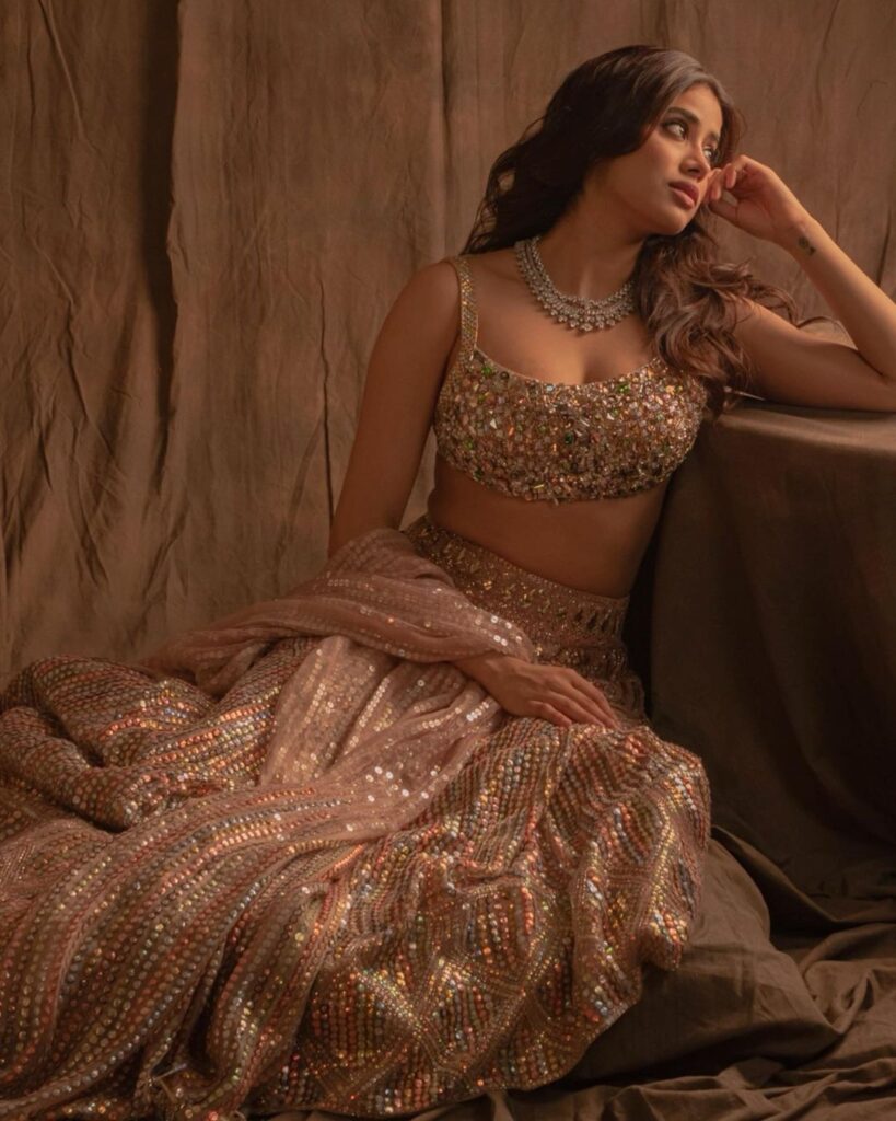 Pic talk of the day: Janhvi Kapoor Dons the right Lehenga With Utmost Grace