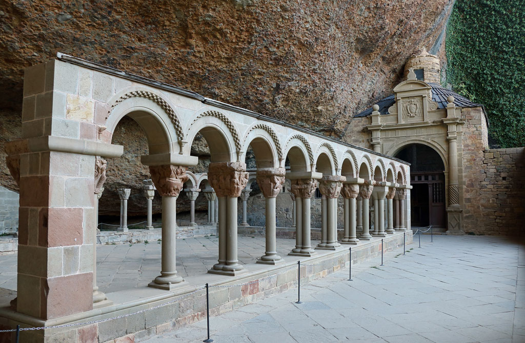 Claustro del Monasterio de san Juan de la Peña, Huesca