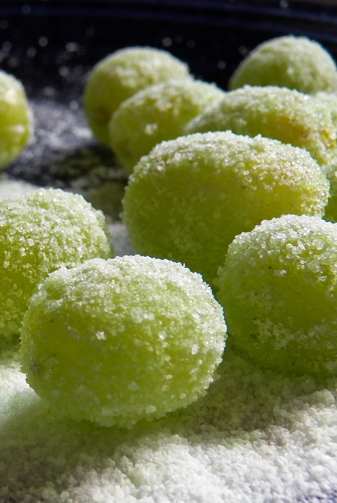 The Tasty Cheapskate: Sour Patch Grapes