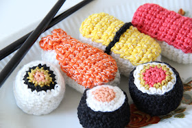Studio Mojo, haken, Gehaakt/ crochet, Sweet crochet, tendre crochet, speeleten, gehaakte sushi, sushi