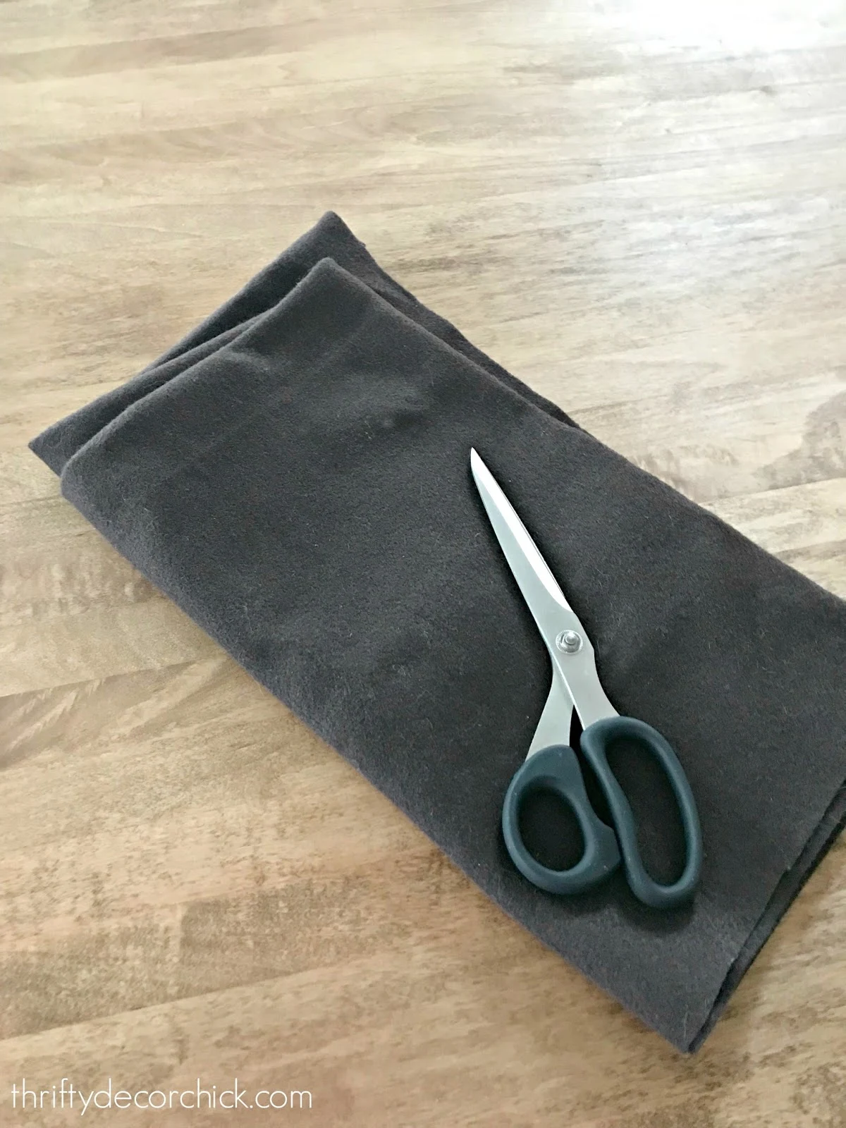 How to prevent rattan baskets from scratching Thrifty Decor Chick Thrifty DIY, Decor and