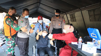 Polres Tuban Gelar Vaksinasi Massal,  Gandeng Tokoh Agama dan Cung Nduk Tuban Sebagai Duta Vaksin