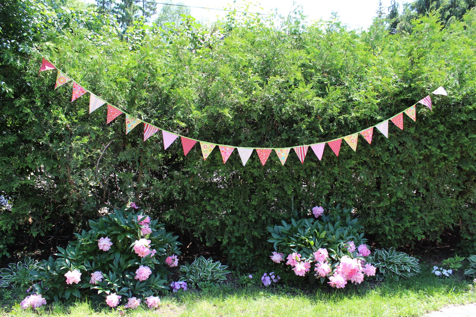 whimsy-bower-bye-bye-bunting
