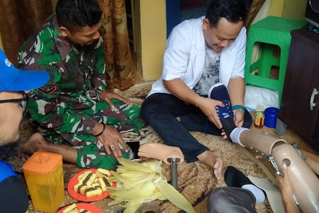   Gandeng Daarut Tauhiid Sukabumi, Yon Armed 13 Gelar Aksi Sosial Pemberian Kaki Palsu Untuk Santri