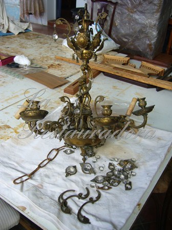 La MIRA COMO ERA...Restauración reciclaje de una lámpara de bronce
