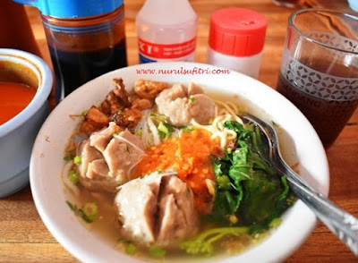 wisata kuliner bakso seuseupan di kota hujan bogor nurul sufitri mom lifestyle blogger traveling