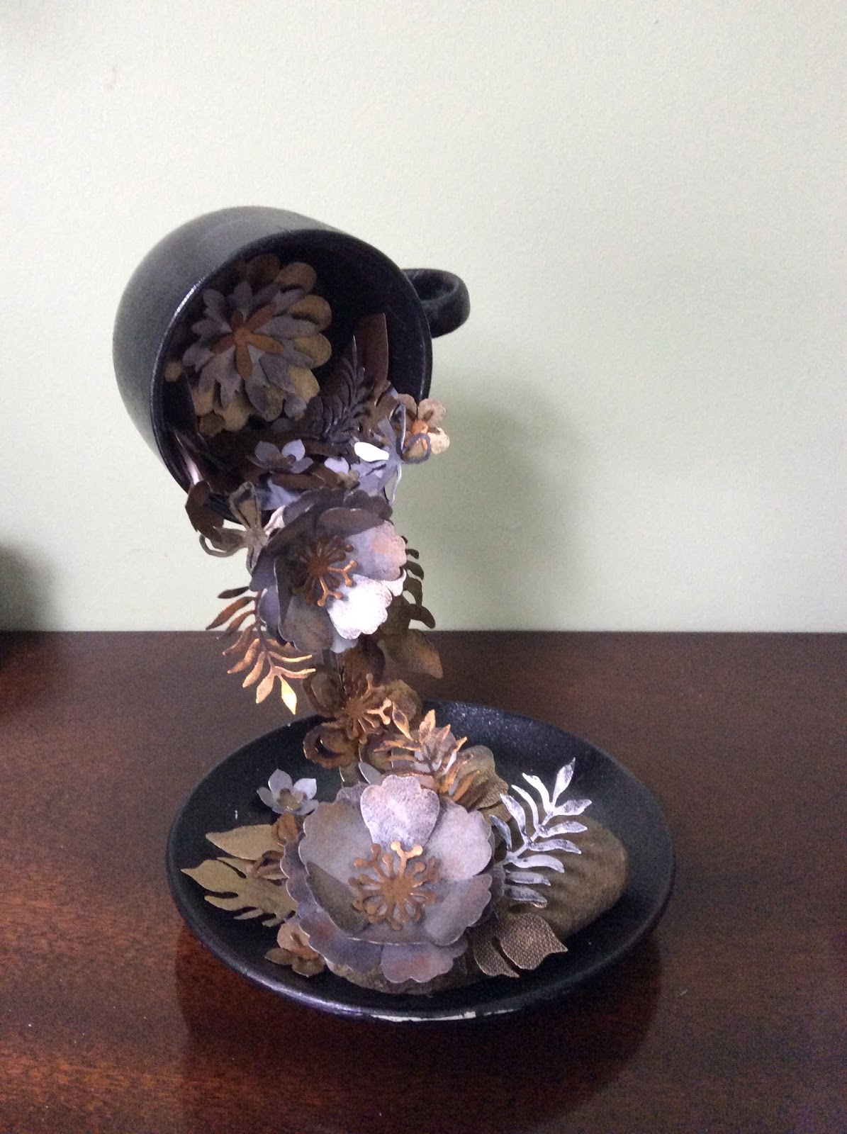 AmethyStar Crafting Floating cup and saucer tutorial