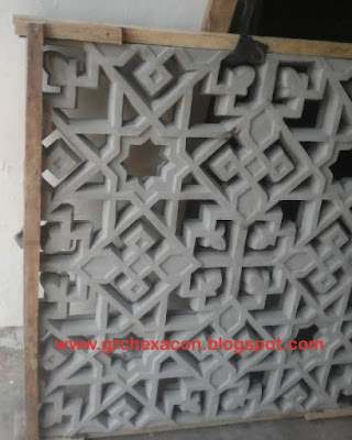 krawangan GRC motif geometris islami
