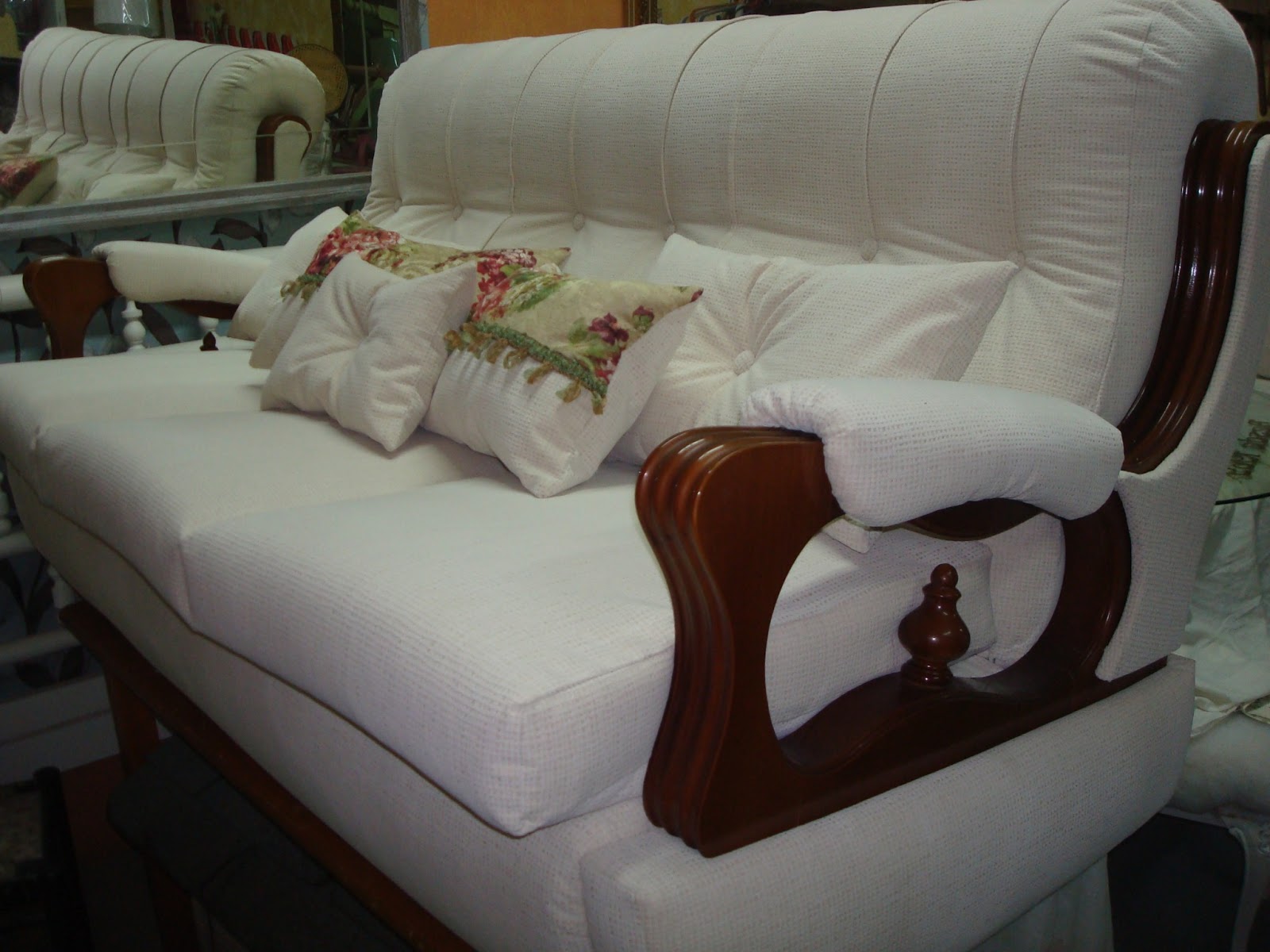 Deshaina.com: Seguimos con encargos de tapiceria!