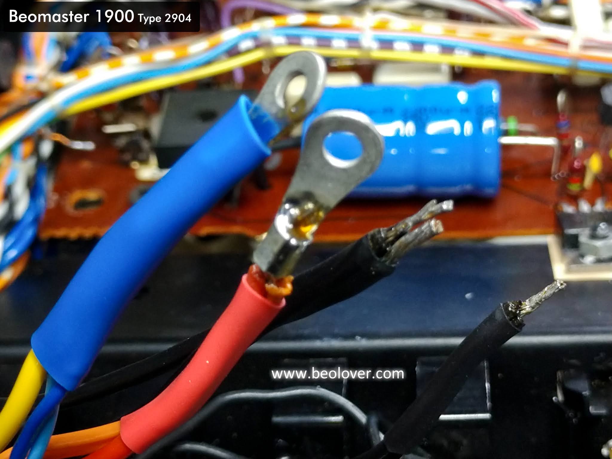 beolover A Pair of Beomaster 1900 Receivers for Restoration Capacitor Replacement on Unit 2