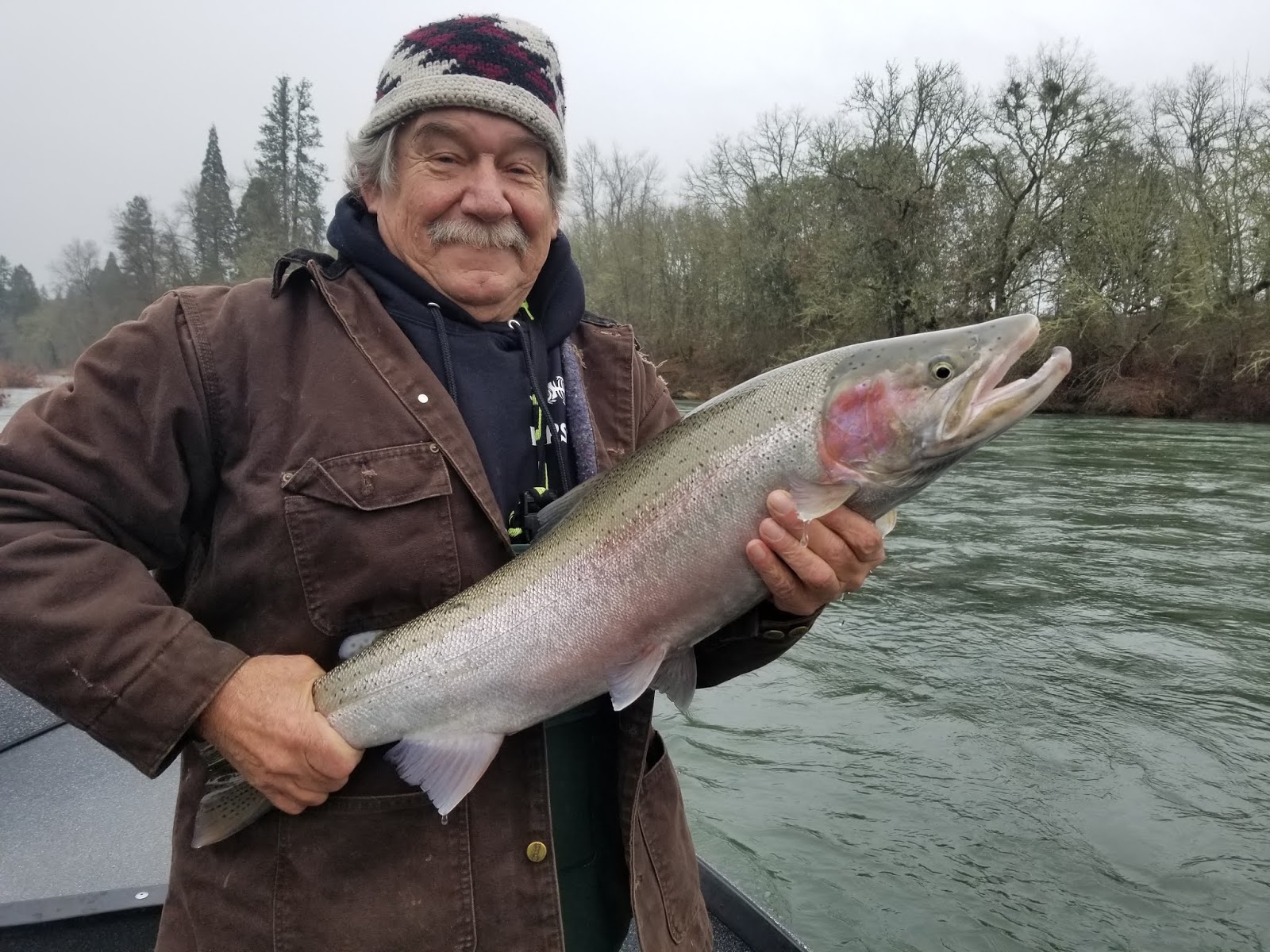 Guided Fishing on the Rogue and Umpqua Rivers' for Salmon and Steelhead