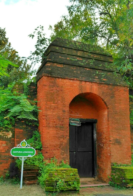 2 hari 1 malam di Cirebon part 1, keraton cirebon, nasi gamblang bu nur, wisata kuliner cirebon
