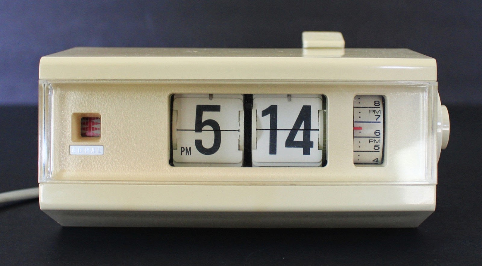 Third Hand Shoppe BOLO Vintage Retro Flip Clocks