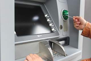 5 BENEFITS OF ATM PLACEMENT IN RETAIL