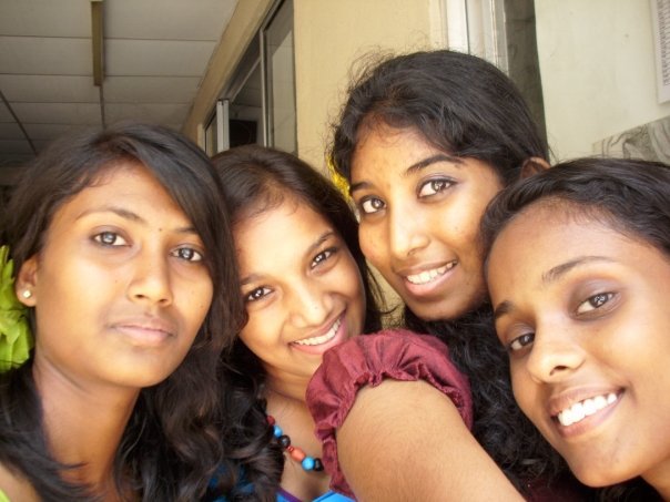Srilankan girls private album photo collection (part02) LOVE