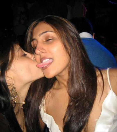 Lesbo Porn Pictures 13