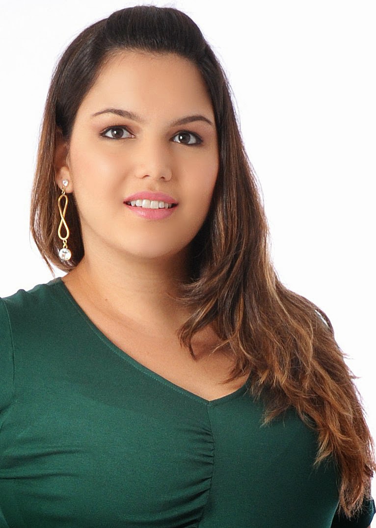 Cleo Fernandes Hot Brazilian Plus Size Models Sexy Photo Gallery Hd Wallpapers
