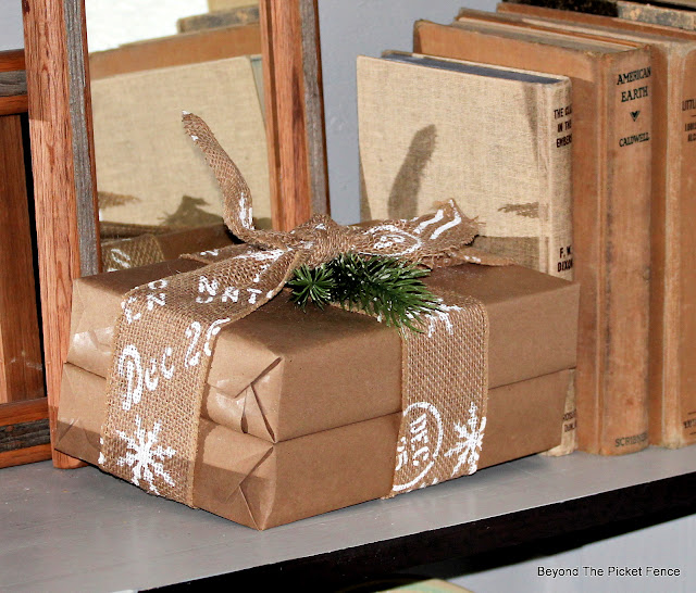 Create Custom Ribbon and an Easy DIY Wreath for Christmas