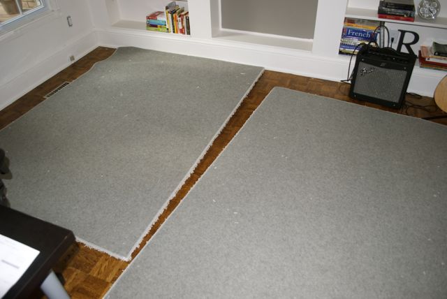 Turning 2 5 X7 Rugs Into An 7 X10 Got Out My Caulking Gun And Loaded It With What Ever Extra I Could Find In The Bat