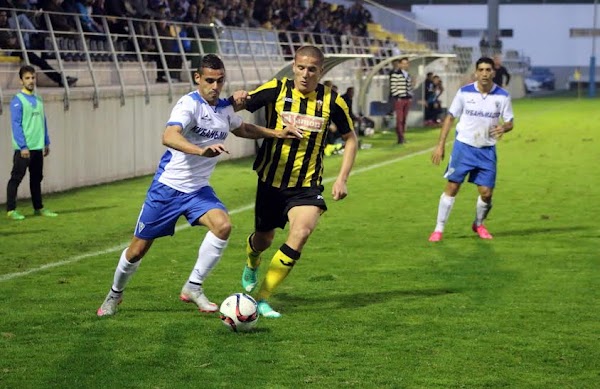 Empate entre el San Roque de Lepe y Marbella (0-0)