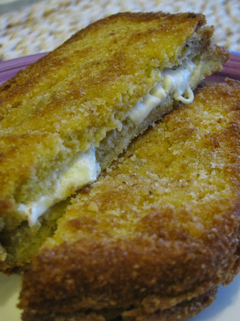 mozzarella (aromatizzata) in carrozza