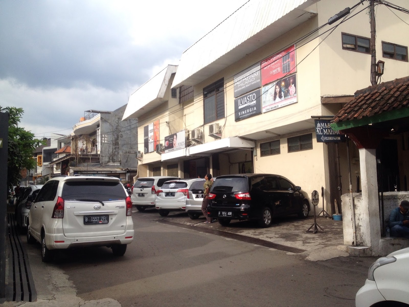 Toko Mahmud Bandung buat yang Nyari Kosmetik dan Make up